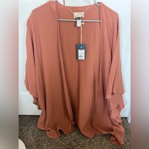 Universal Threads Kimono